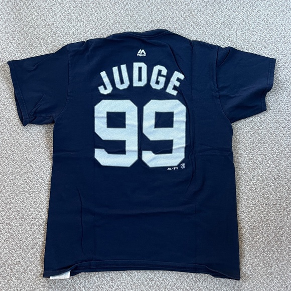 ‼️ Majestic New York Yankees Aaron Judge ⚾️ T-Shirt - Size Medium - Picture 7 of 8